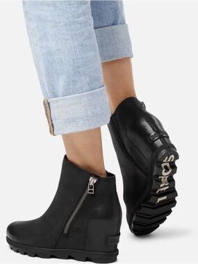 SOREL Women's Joan Of Arctic Wedge II Zip Boots Shoes Waterproof Black Sz 7.5M